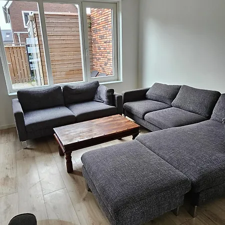 Oosterhout Nyaraló *
